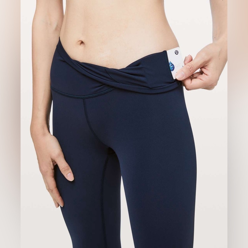 Lululemon Wunder Under High-Rise 7/8 Tight- Navy Blue / size 2 - Picture 3 of 14